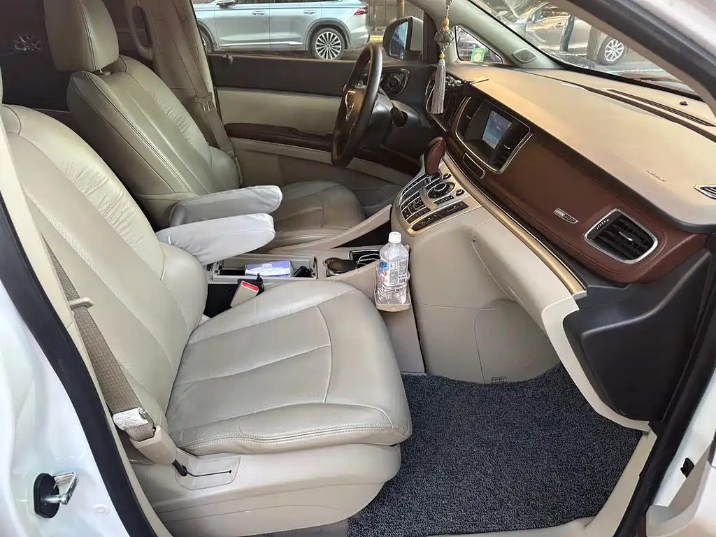 Buick GL8 2015