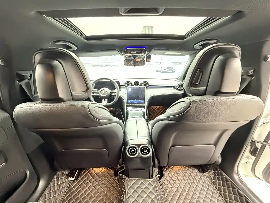 Mercedes-Benz C-Class 2022 — фото 23