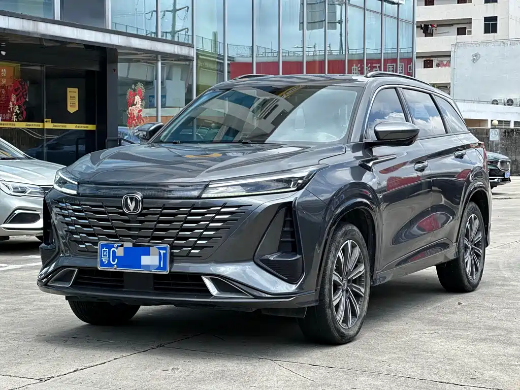 Changan CS75 PLUS 2023 — фото 1