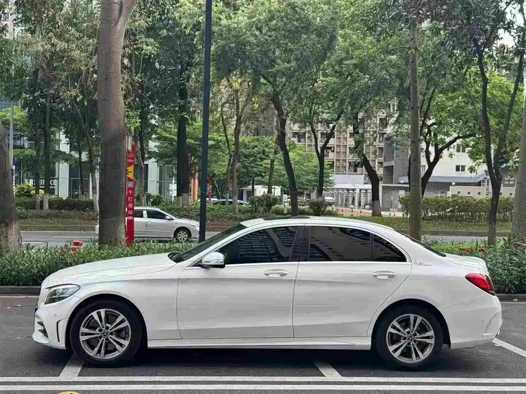 Mercedes-Benz C-Class 2019 — фото 2