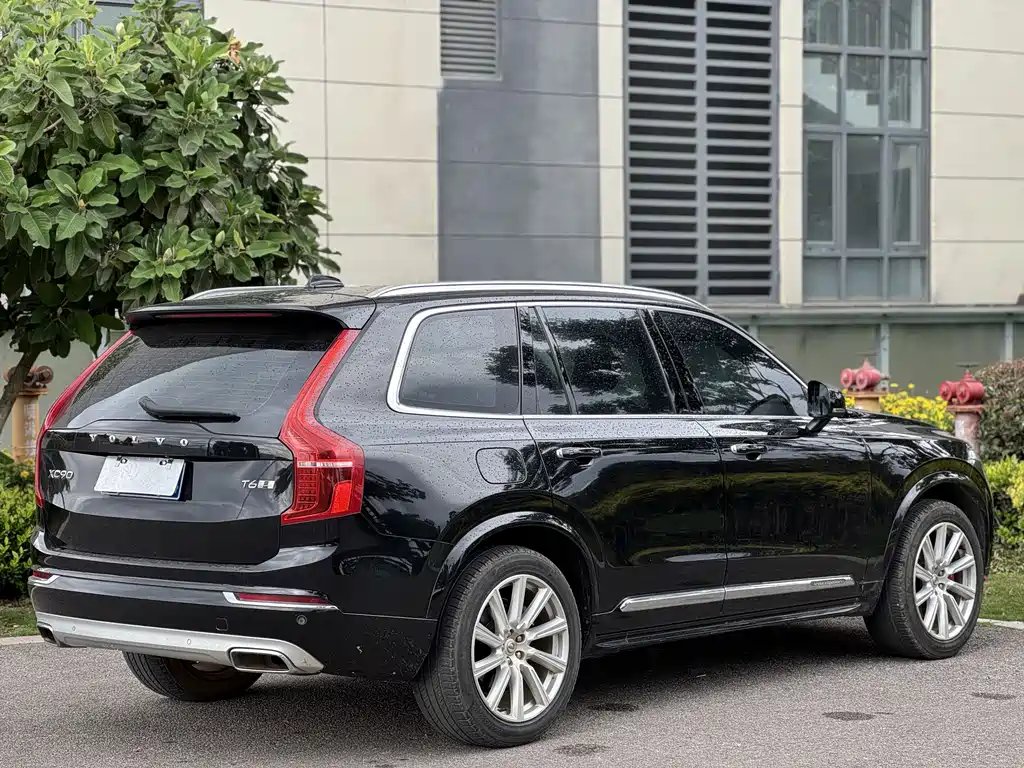 Volvo XC90 2019 — фото 4