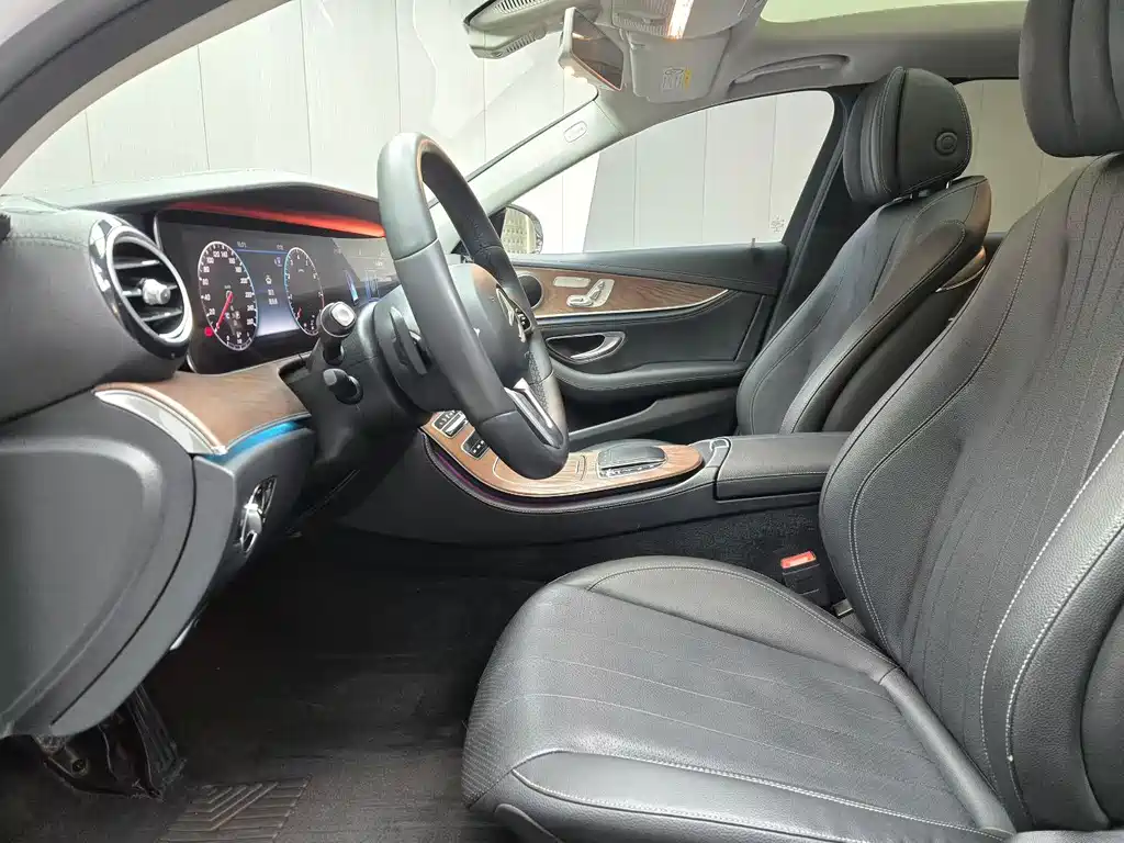 Mercedes-Benz E-Class 2018 — фото 4