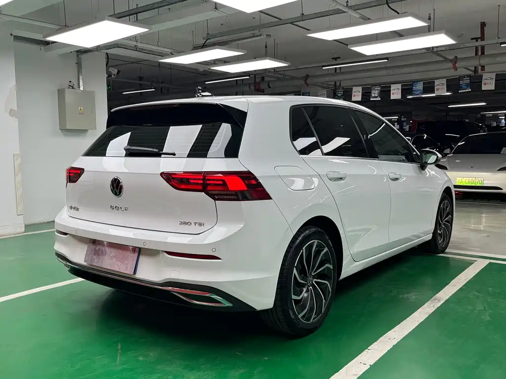 Volkswagen Golf 2022
