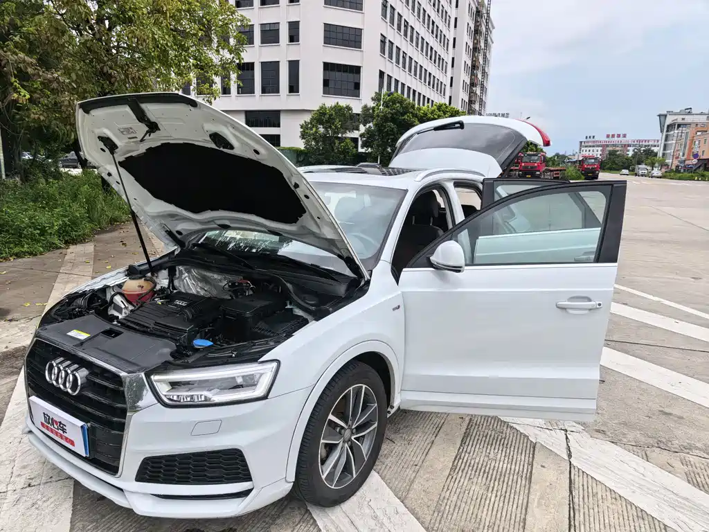 Audi Q3 2019 — фото 17