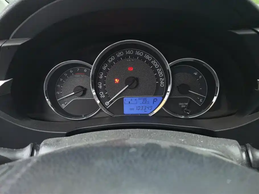 Toyota Corolla 2015 — фото 14