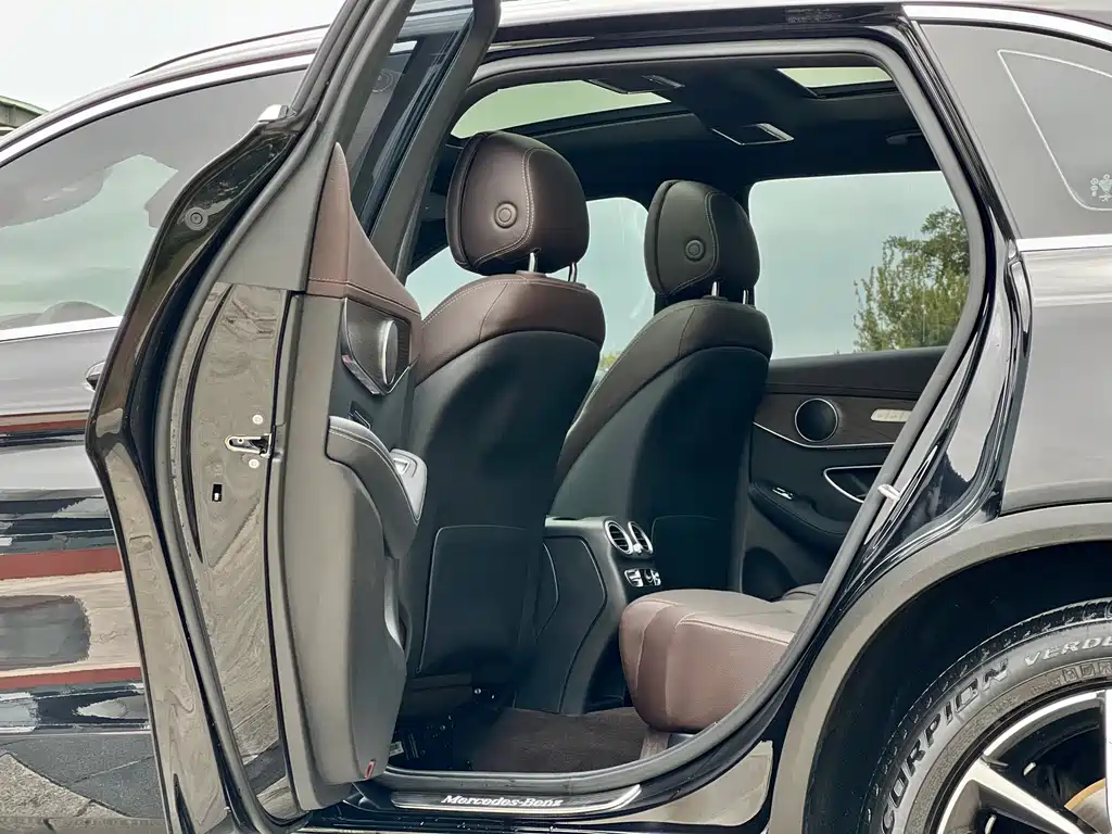 Mercedes-Benz GLC 2021 — фото 6
