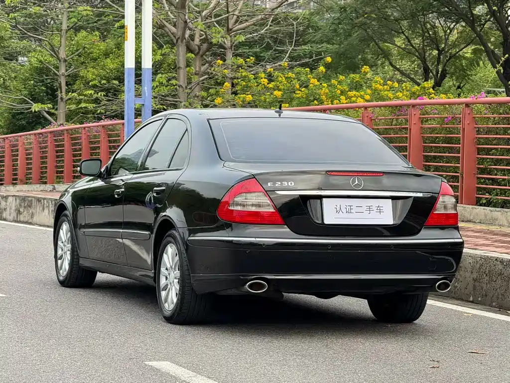 Mercedes-Benz E-Class 2007