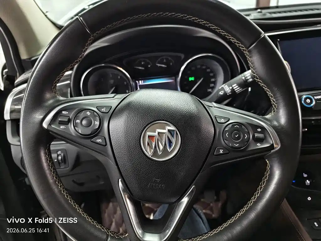 Buick Envision Plus 2015 — фото 10