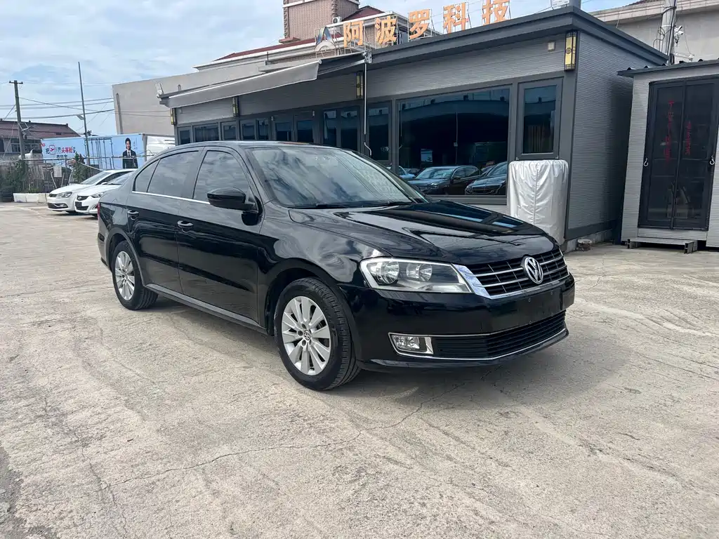 Volkswagen Lavida 2014