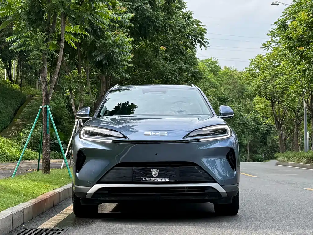 BYD Sealion 07 DM-i 2026 — фото 2