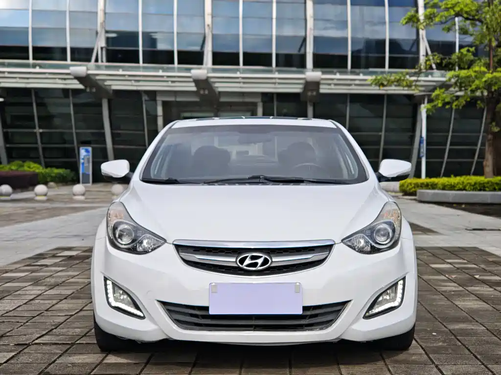 Hyundai Elantra 2016