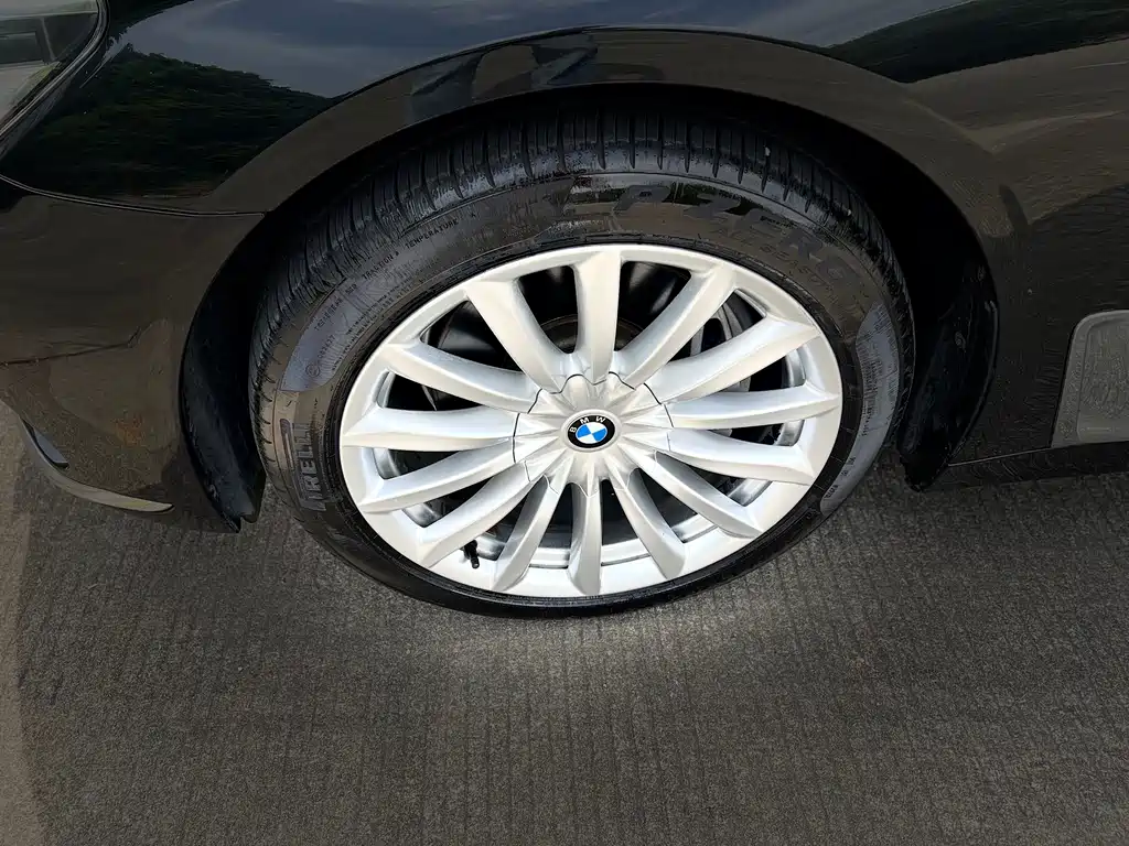 BMW 7 Series 2016 — фото 14