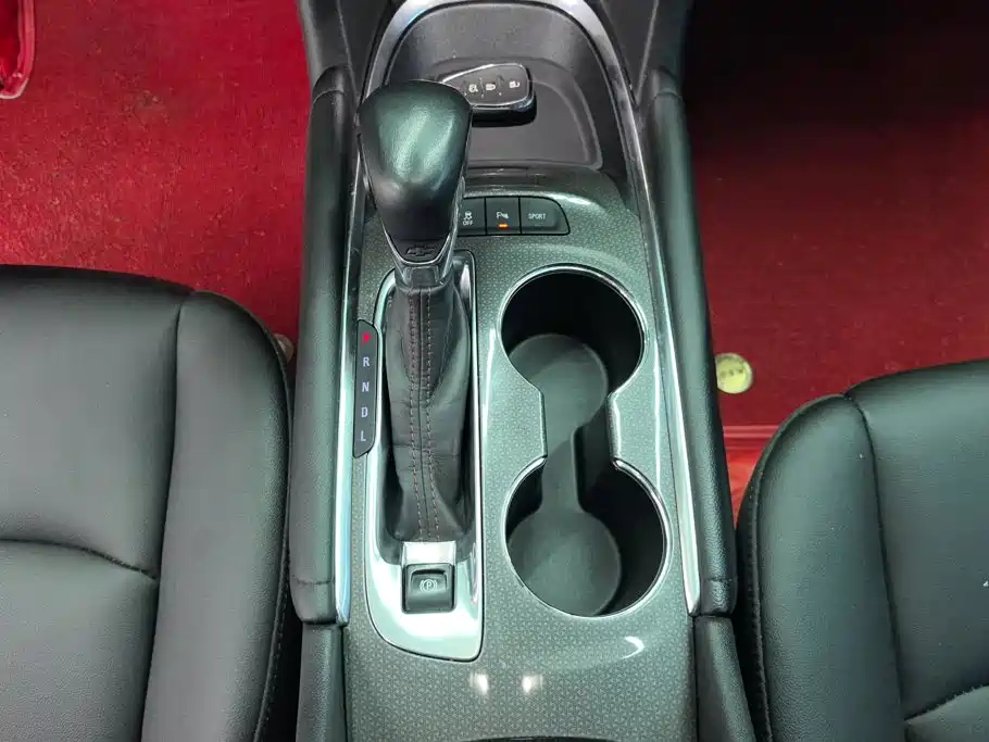 Chevrolet Malibu XL 2022 — фото 16