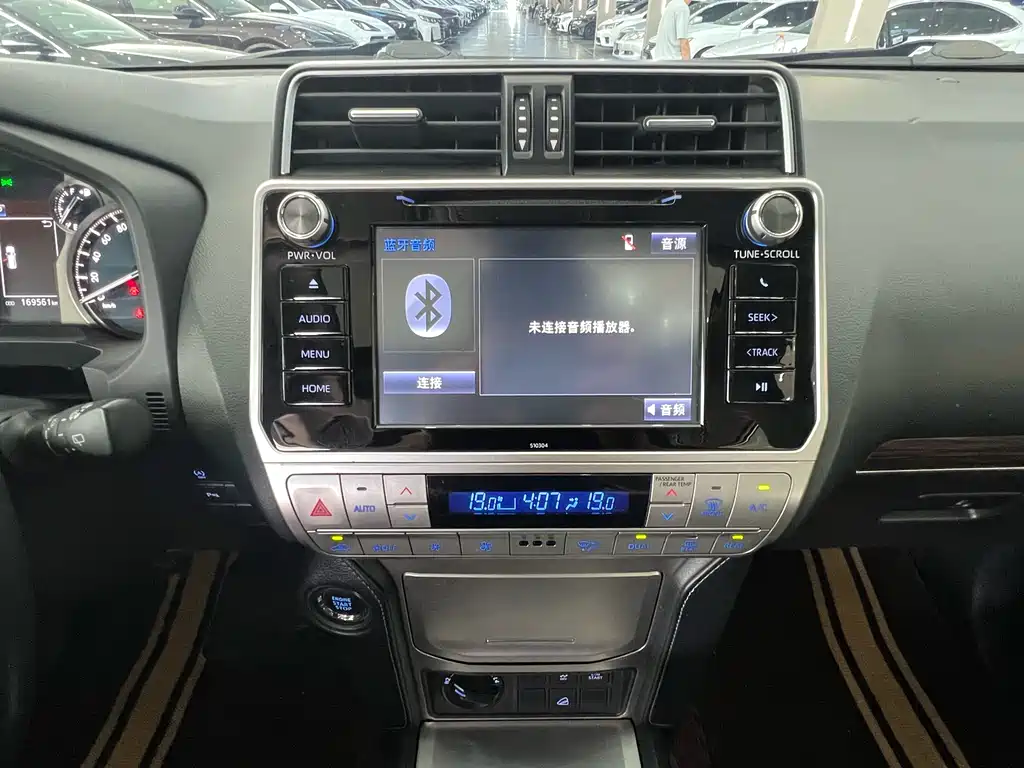 Toyota Prado 2018 — фото 14