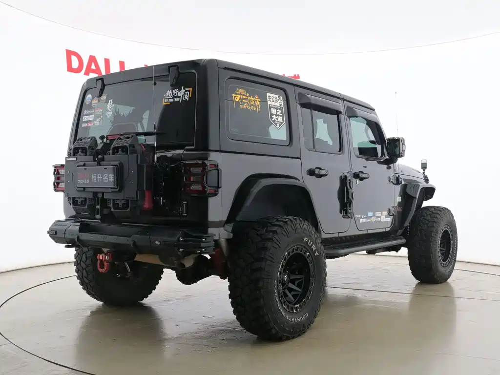 Jeep Wrangler 2022 — фото 14