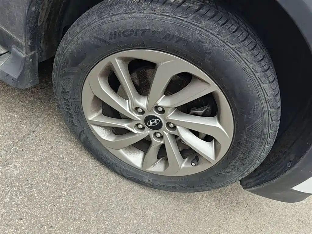 Hyundai Tucson 2017 — фото 14