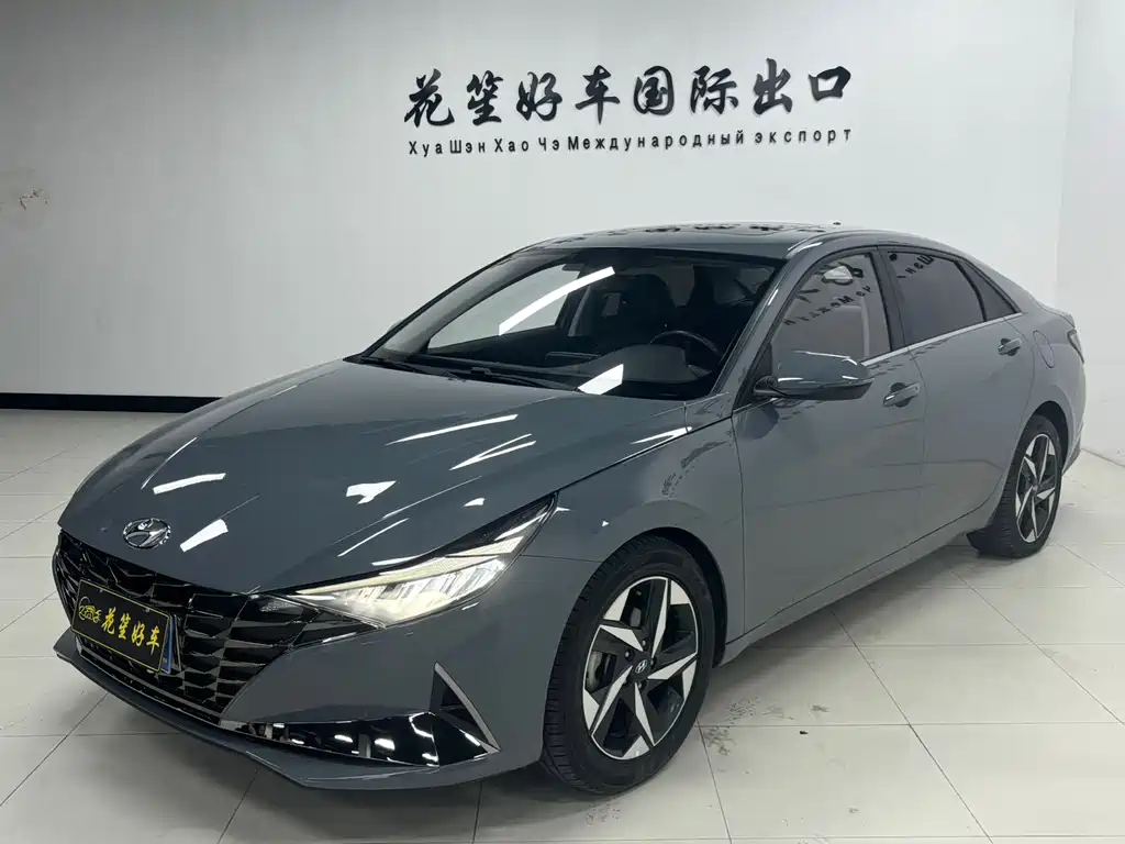 Hyundai Elantra 2022