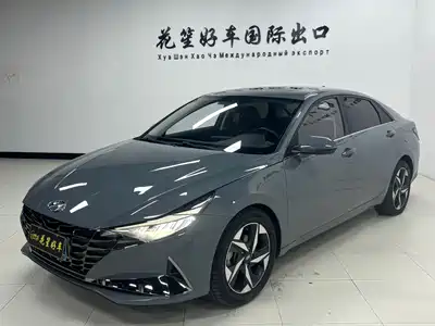 Hyundai Elantra 2022