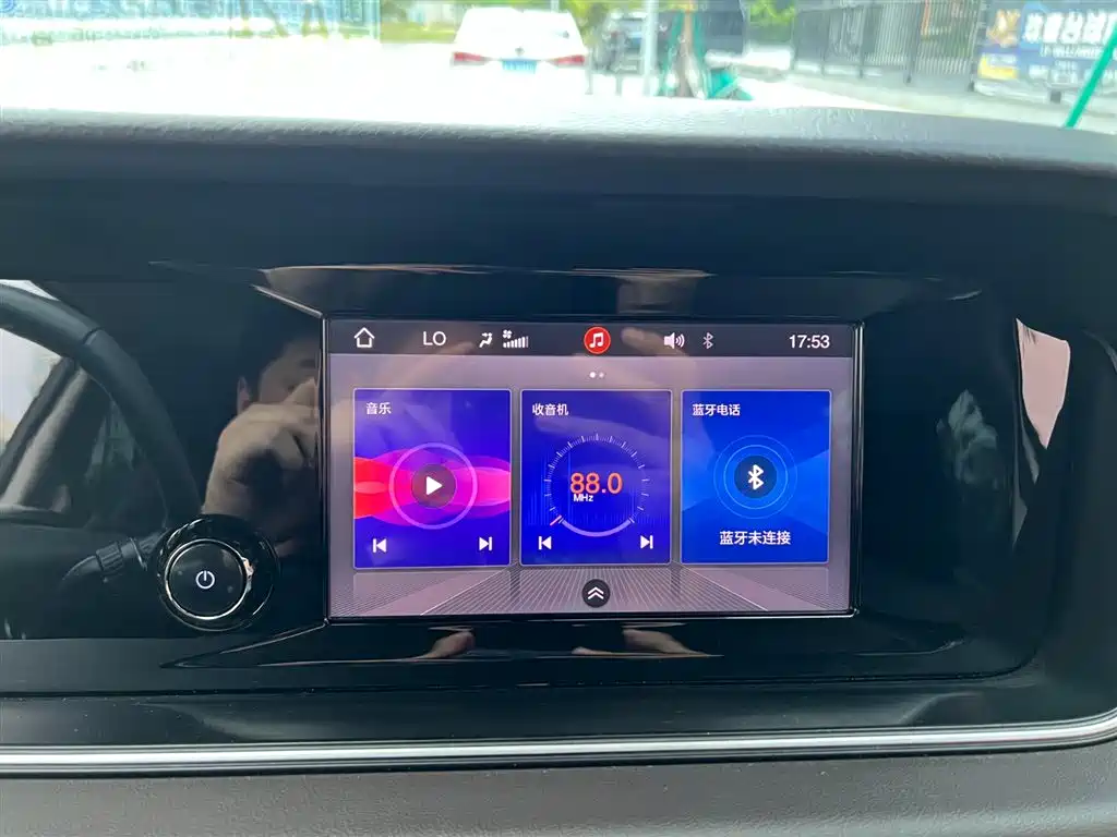 GAC Motor Trumpchi M6 2019 — фото 10