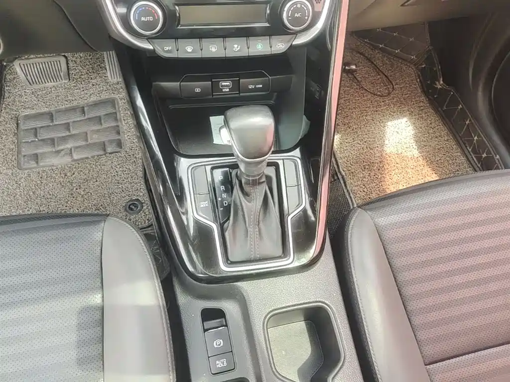 Kia Sportage 2018 — фото 14