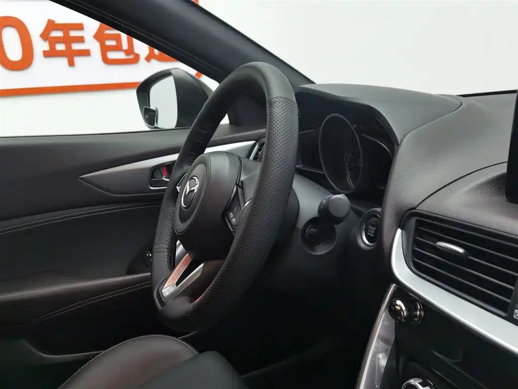 Mazda CX-4 2018 — фото 22