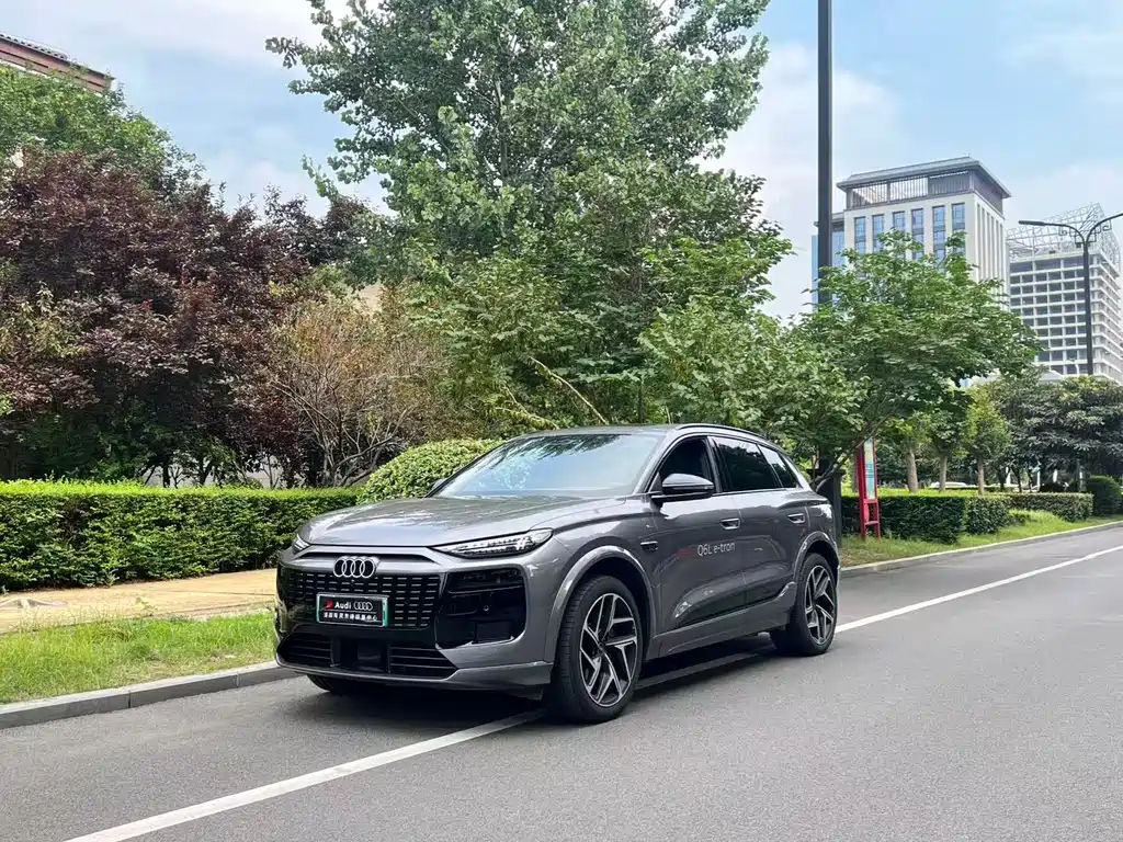Audi Q6L E-Tron 2026 — фото 2
