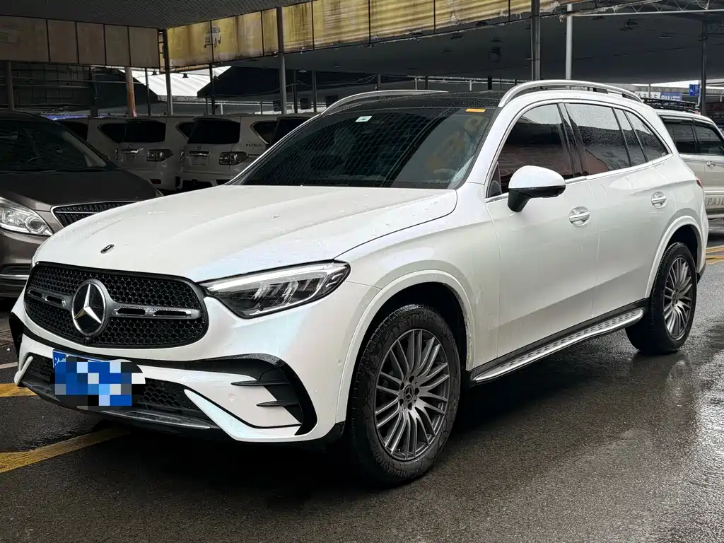 Mercedes-Benz GLC 2023