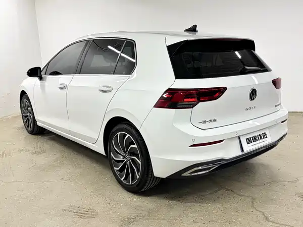 Volkswagen Golf 2023