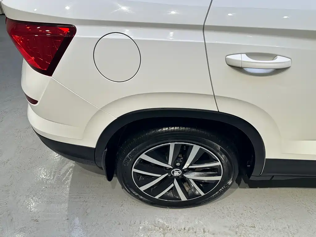 Skoda Kamiq 2023 — фото 23