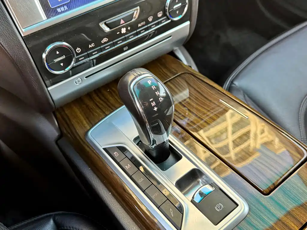 Maserati Quattroporte 2014 — фото 12