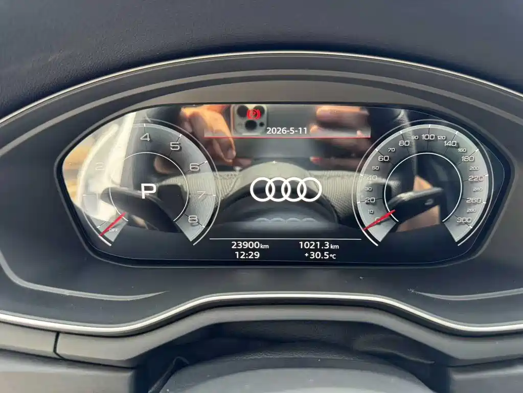 Audi A4L 2025 — фото 12