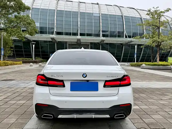 BMW 5 Series 2023