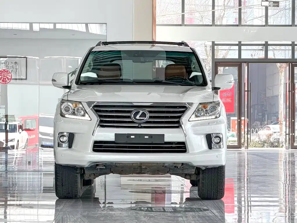 Lexus LX 2014 — фото 2