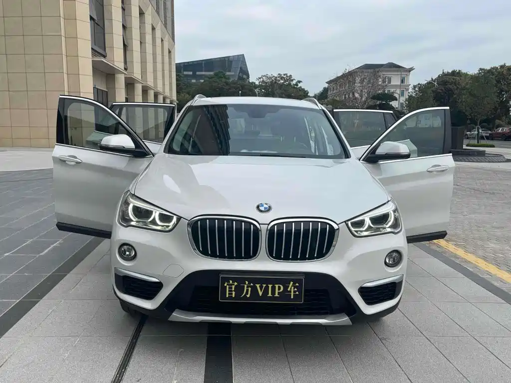 BMW X1 2019 — фото 9