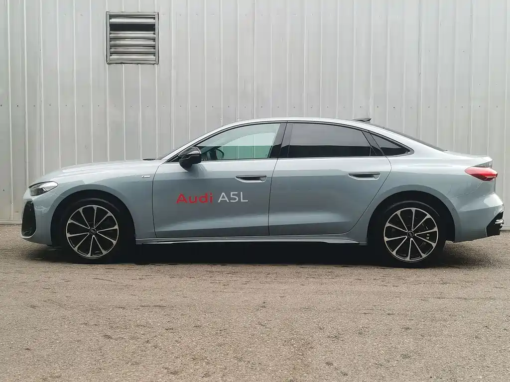 Audi A5L 2025 — фото 3