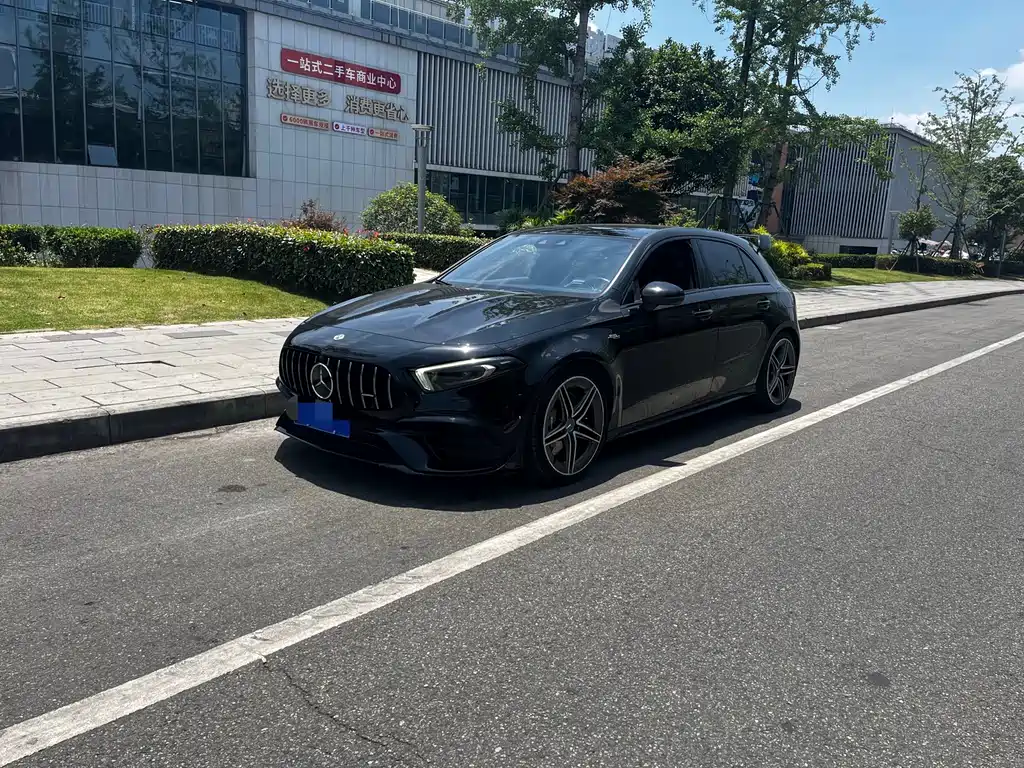 Mercedes-Benz A-Class AMG 2022 — фото 1