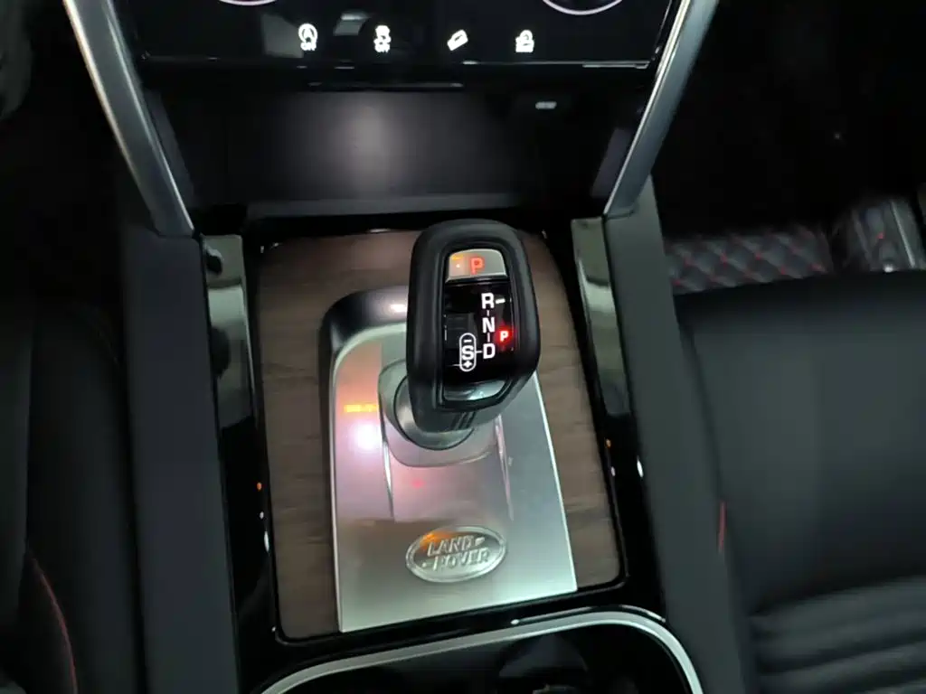Land Rover Discovery Sport 2021 — фото 14