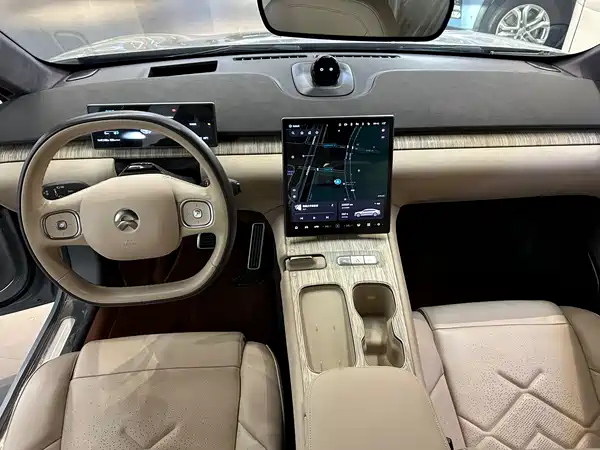 NIO ET7 2022