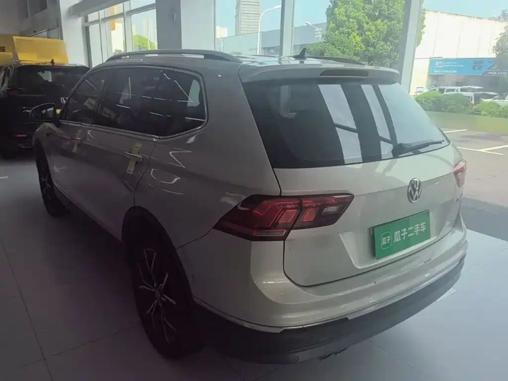 Volkswagen Tiguan L 2020