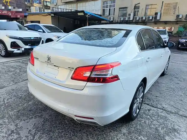 Peugeot 408 2017