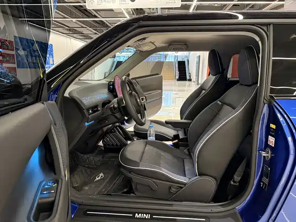 MINI Cooper 2025