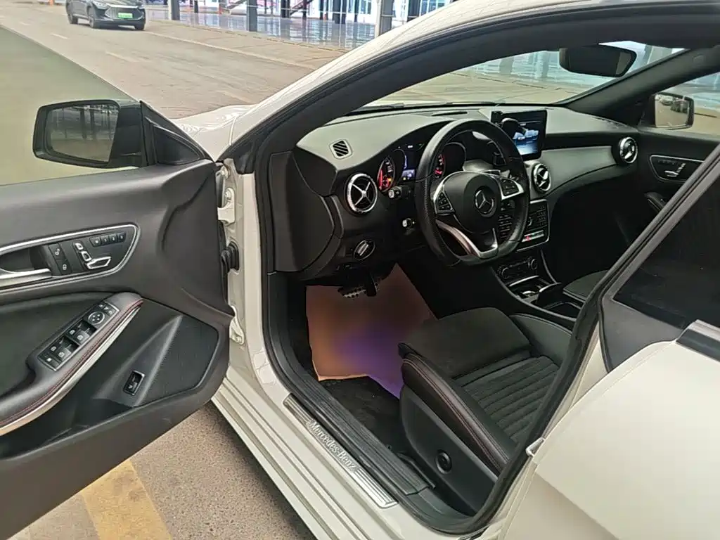 Mercedes-Benz CLA 2018 — фото 16