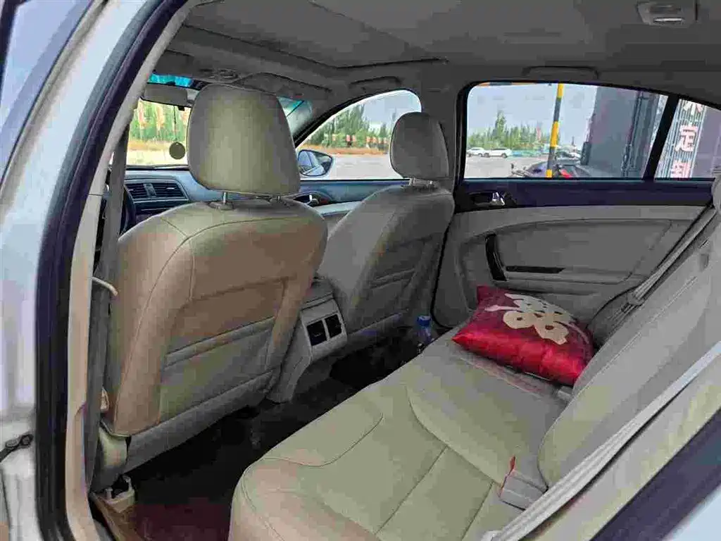 GAC Motor Trumpchi GA5 2014