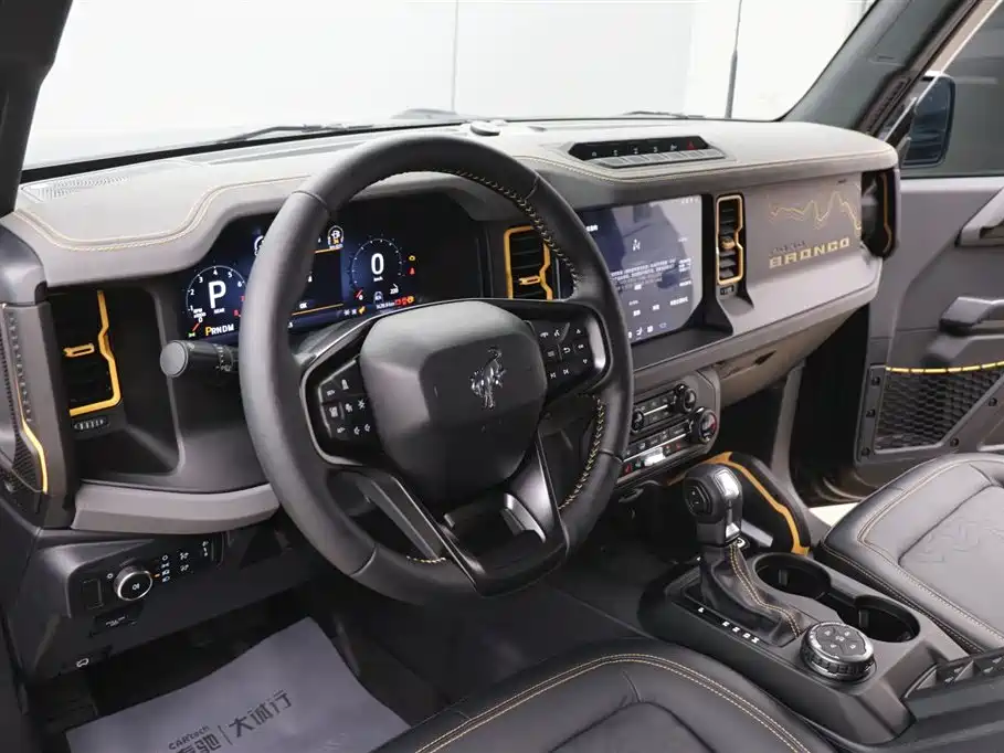 Ford Bronco 2025 — фото 12