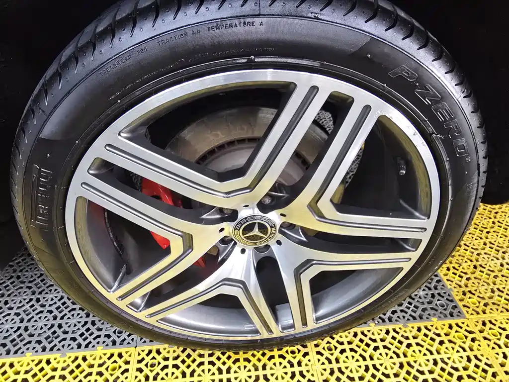 Mercedes-Benz M-Class AMG 2013 — фото 13