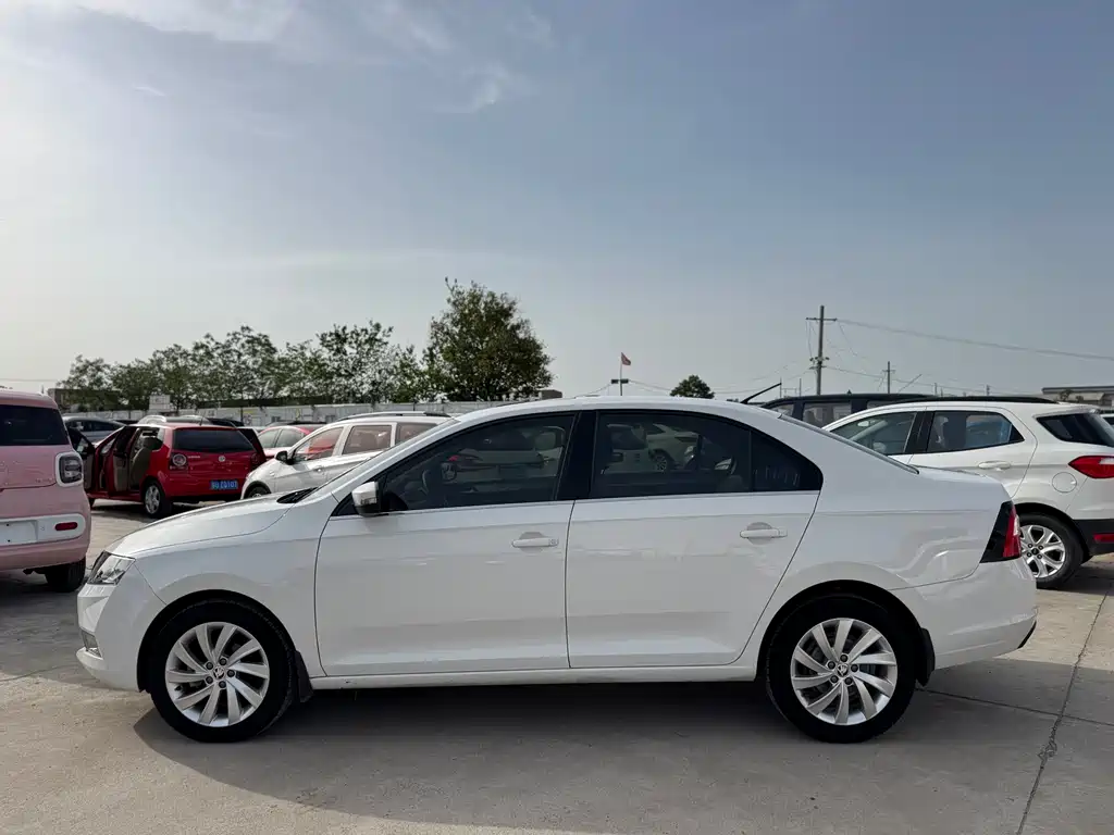 Skoda Rapid 2019 — фото 4