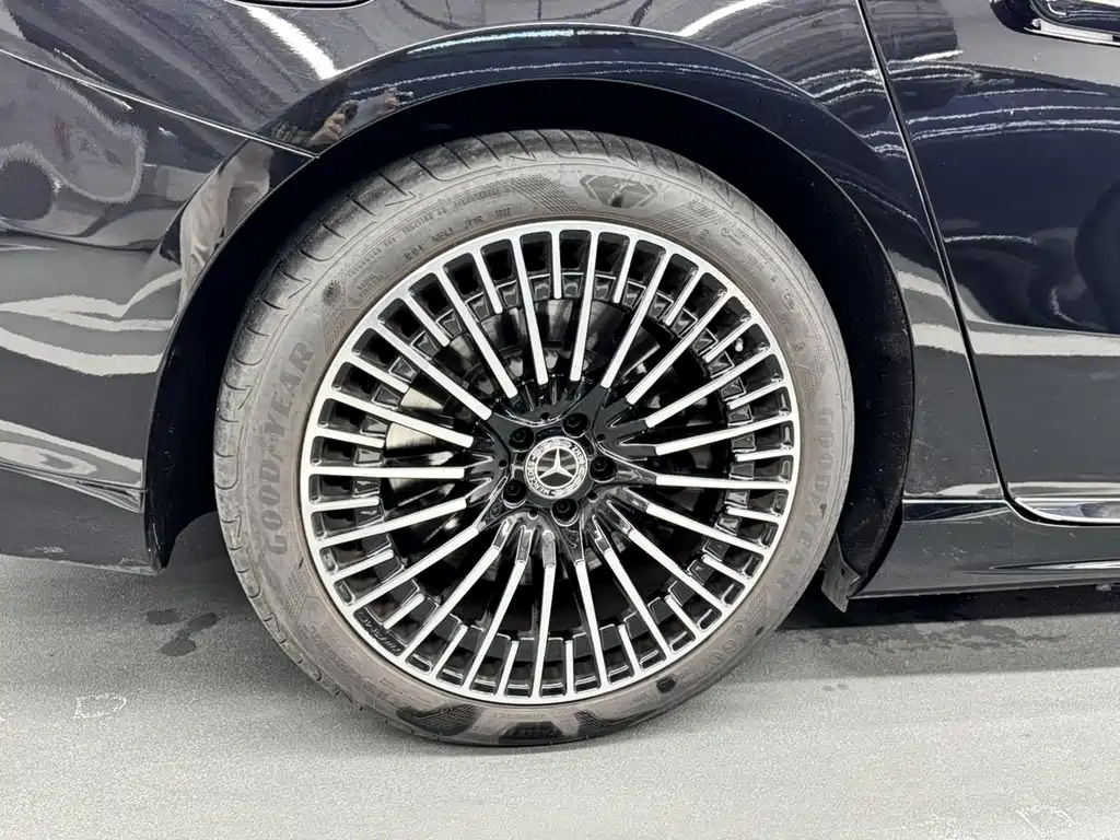 Mercedes-Benz EQS 2022 — фото 8