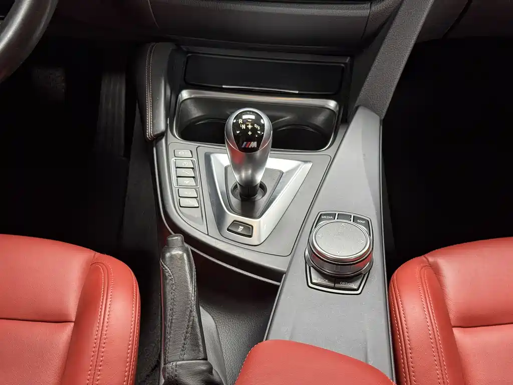BMW M3 2018 — фото 10