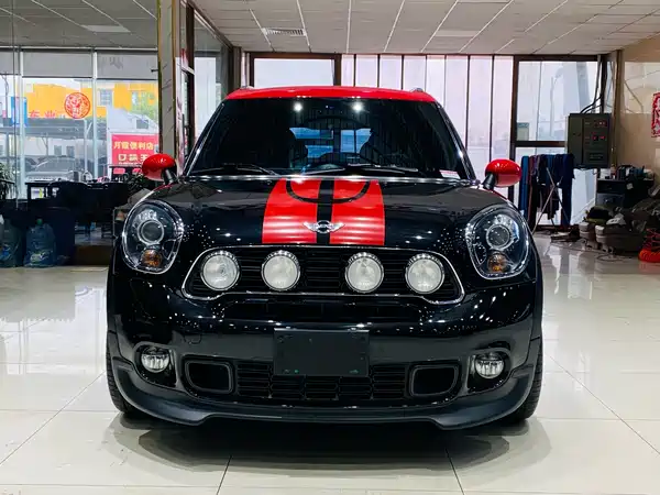 MINI JCW COUNTRYMAN 2013