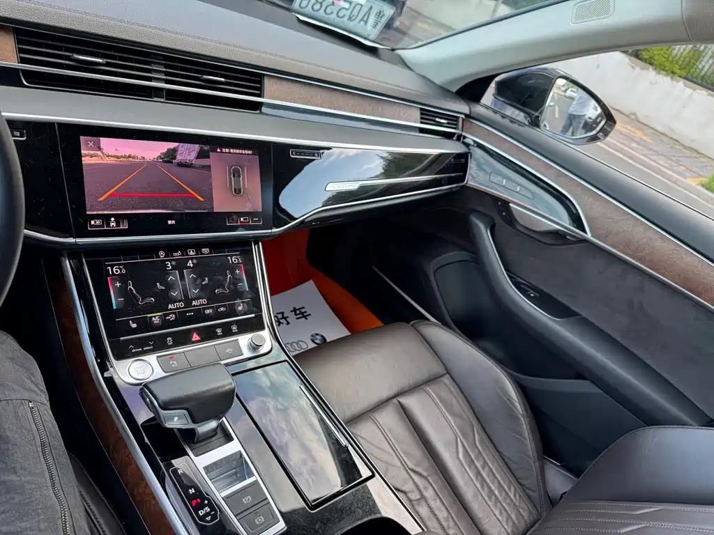 Audi A8 2018 — фото 17